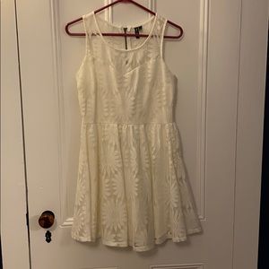 White/cream lace dress
